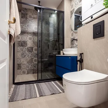 Daire Your Stylish 1br With Private Parking