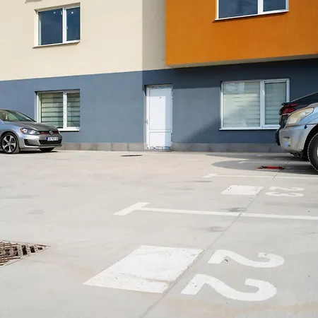 Daire Your Stylish 1br With Private Parking Filibe
